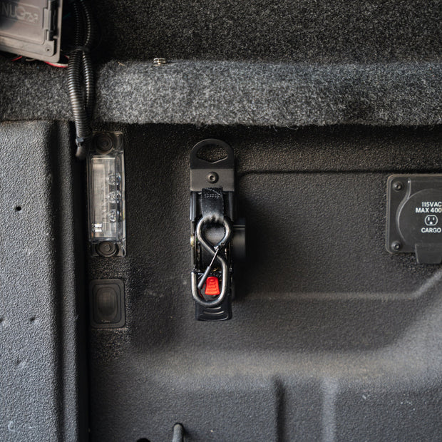 Integral Straps – Retractable Truck Bed Tie-Downs for RAM 2500/3500